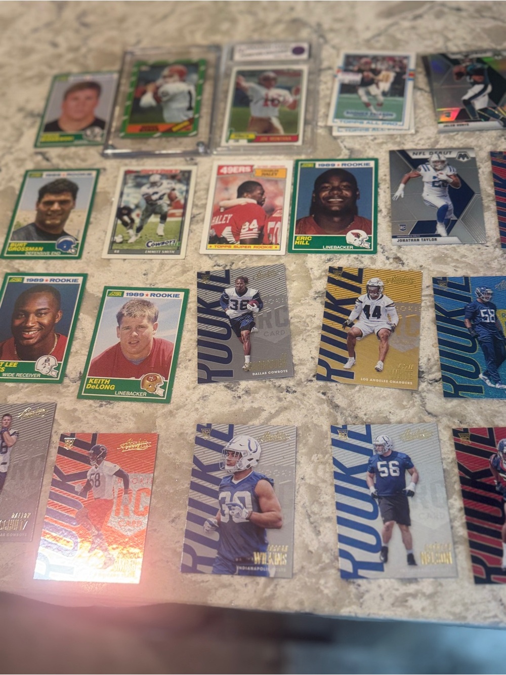 23 Rookie Cards - Picture 3 of 10